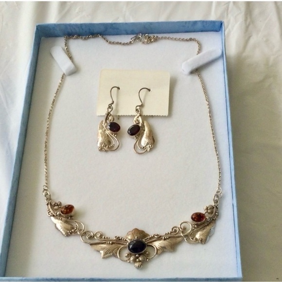 2 pc Vintage Silver Necklace and Earrings w/semi precious stones (925) - Picture 2 of 12